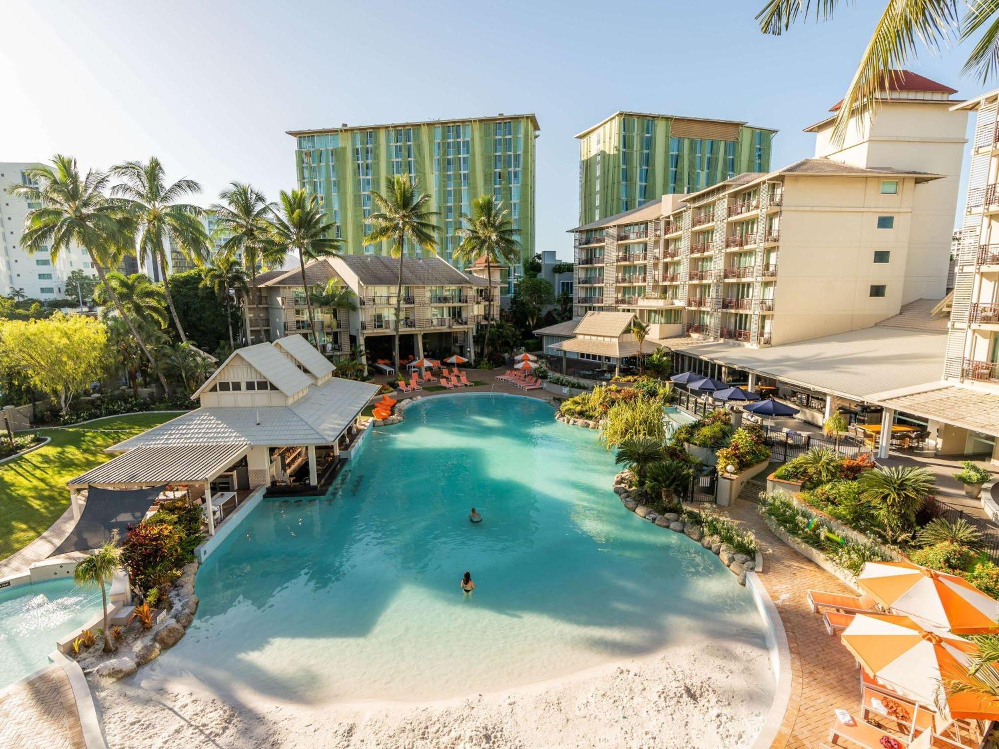 Novotel Cairns Oasis Resort Dış mekan fotoğraf