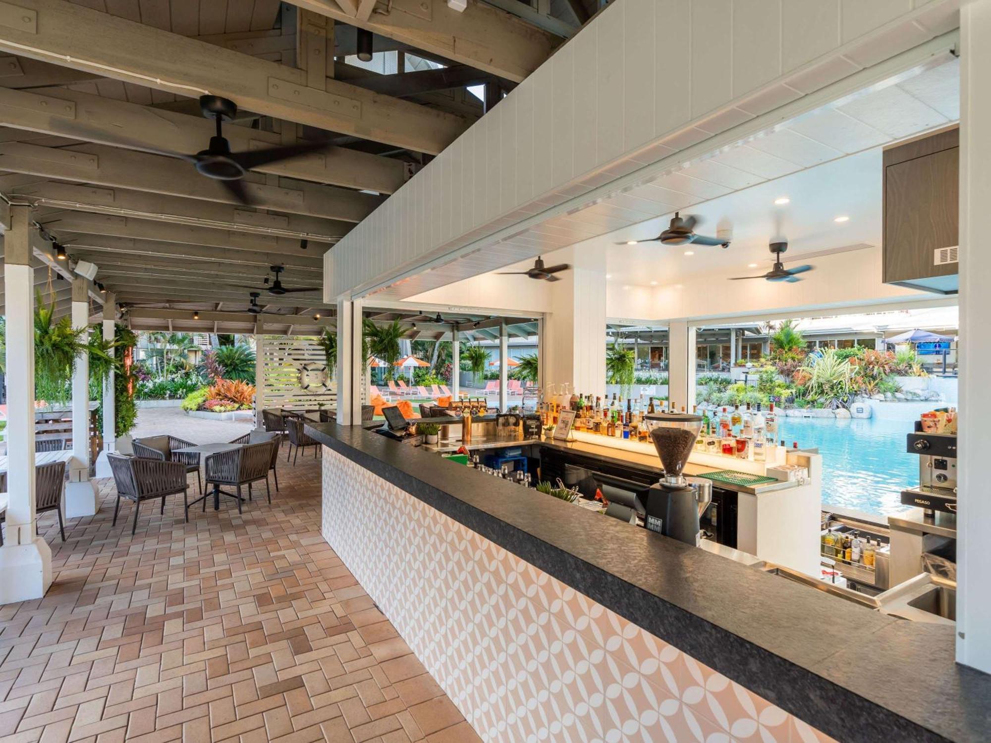 Novotel Cairns Oasis Resort Dış mekan fotoğraf
